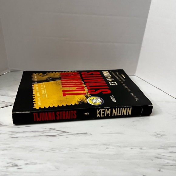 Tijuana Straits A Novel paper Back Book National Book Award - Picture 3 of 8